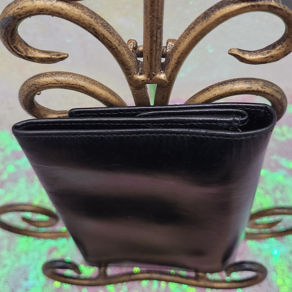 Christian Dior Black Leather Compact Wallet - Picture 5 of 13